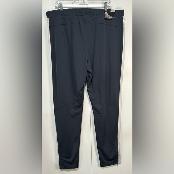 Under Armour Men’s XXL Gray Athletic Performance Tapered Leg Casual Pants NWT - Picture 5 of 12